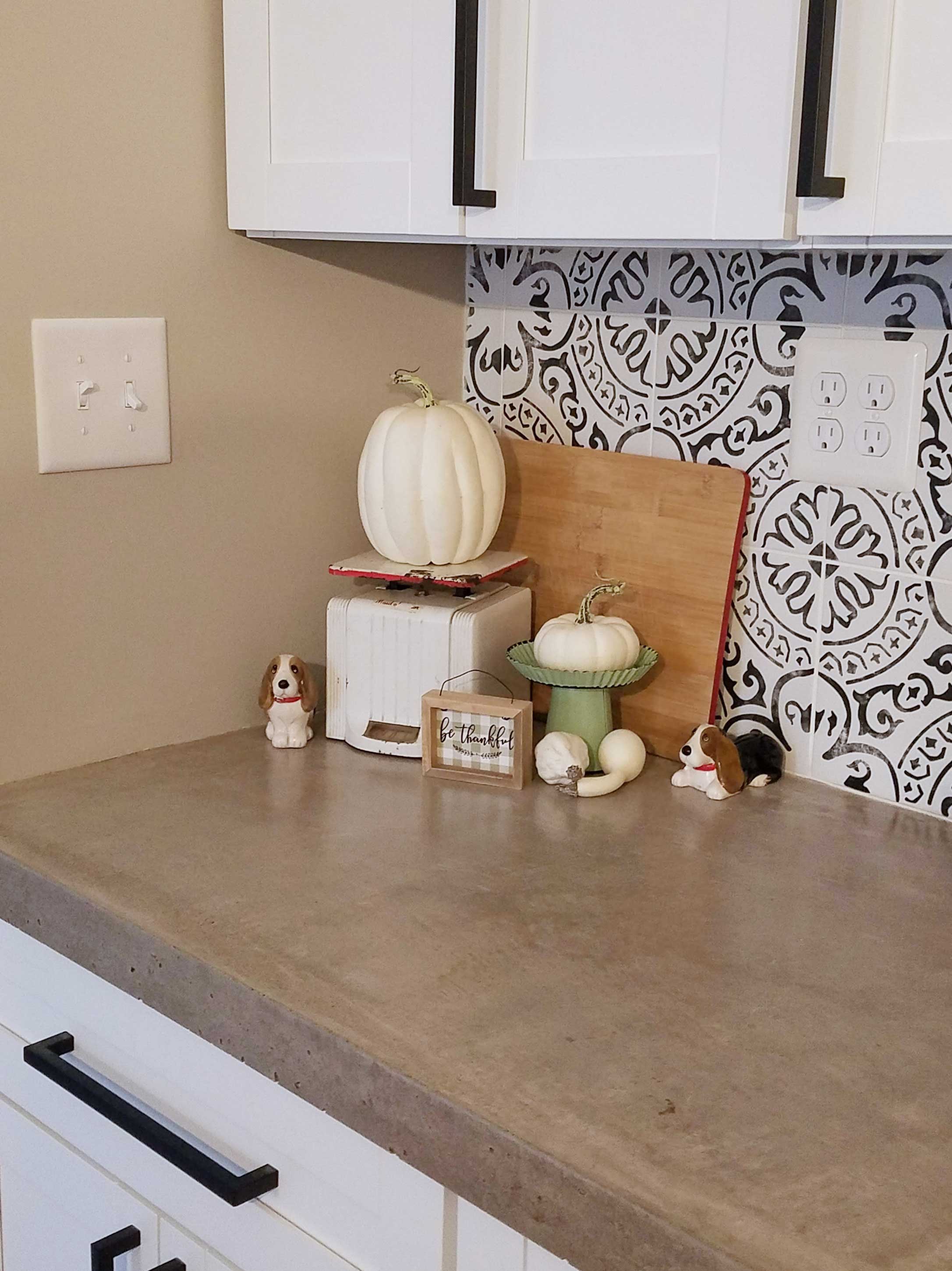 fall decorating in the kitchen