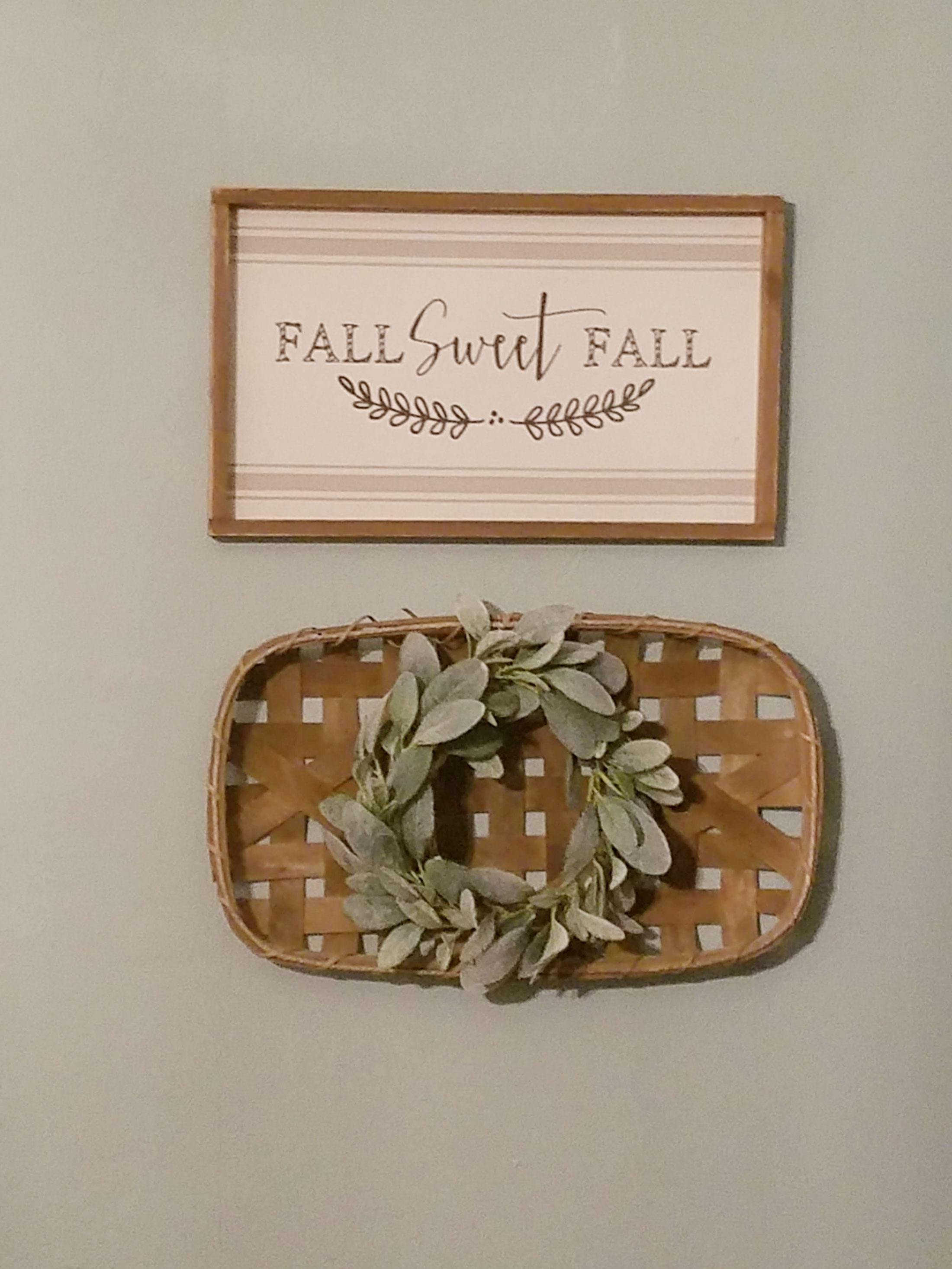 farmhouse-style-fall-decor-family-room-1