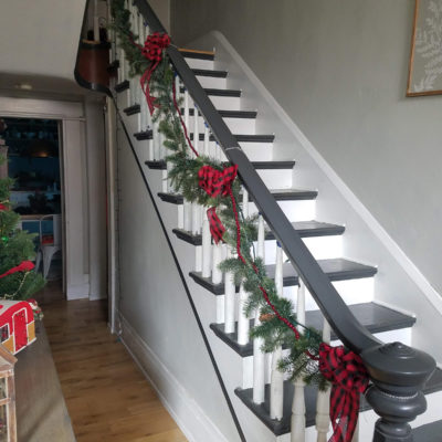 Festive Holiday Entryway Decor