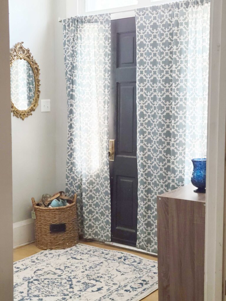 entryway in shades of blue