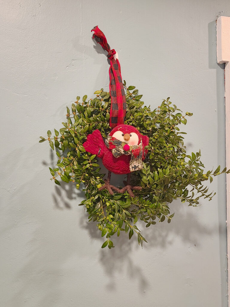 diy mini holiday wreath