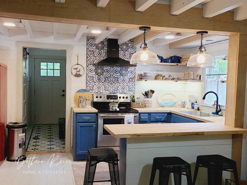 beach house kitchen