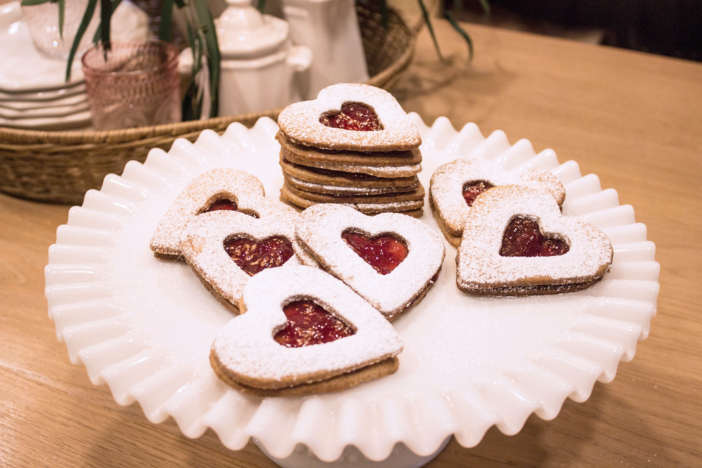 raspberry hazelnut linzer cookies