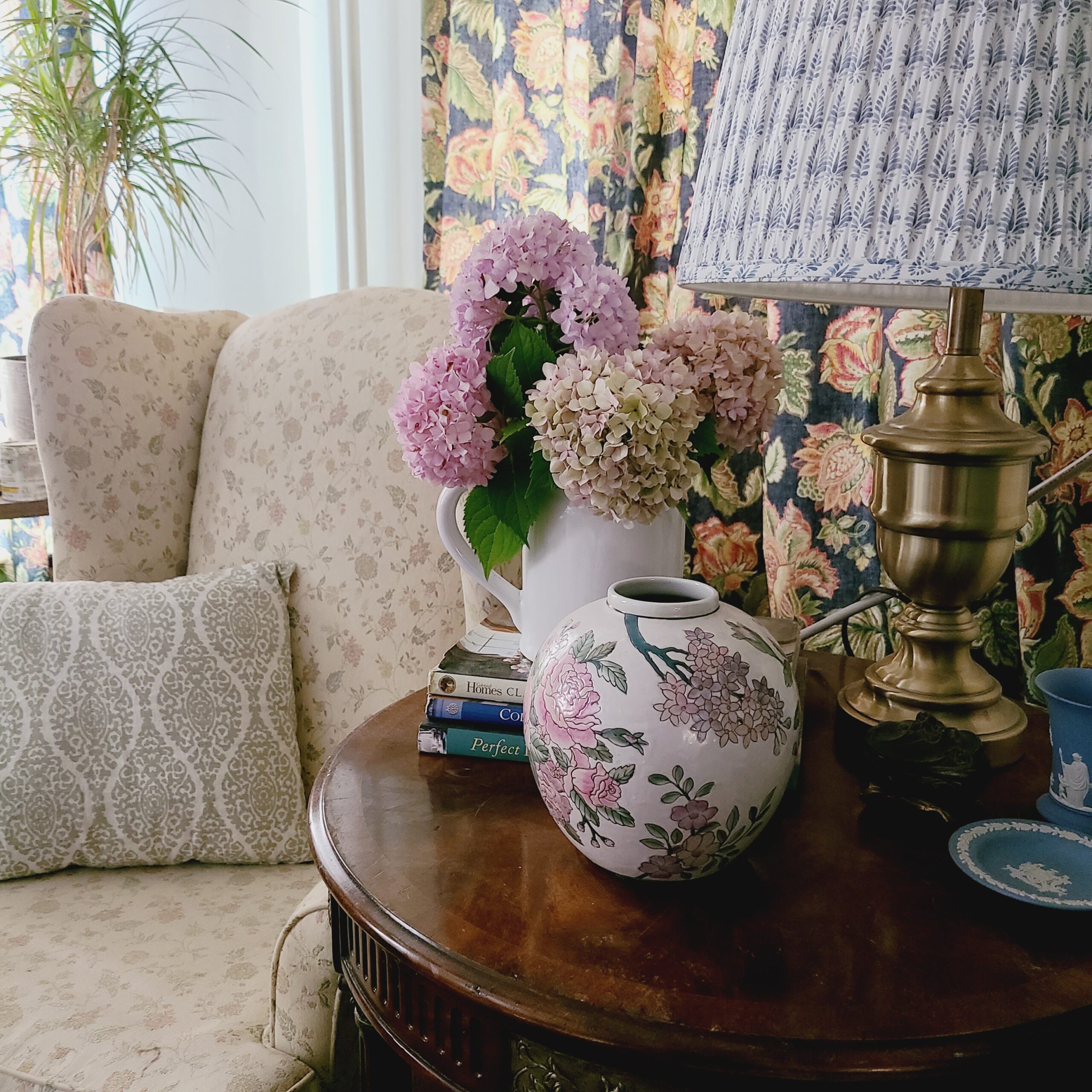 Simple Reminders for a Better Day: 5 Quick Ways to Find Joy at Home