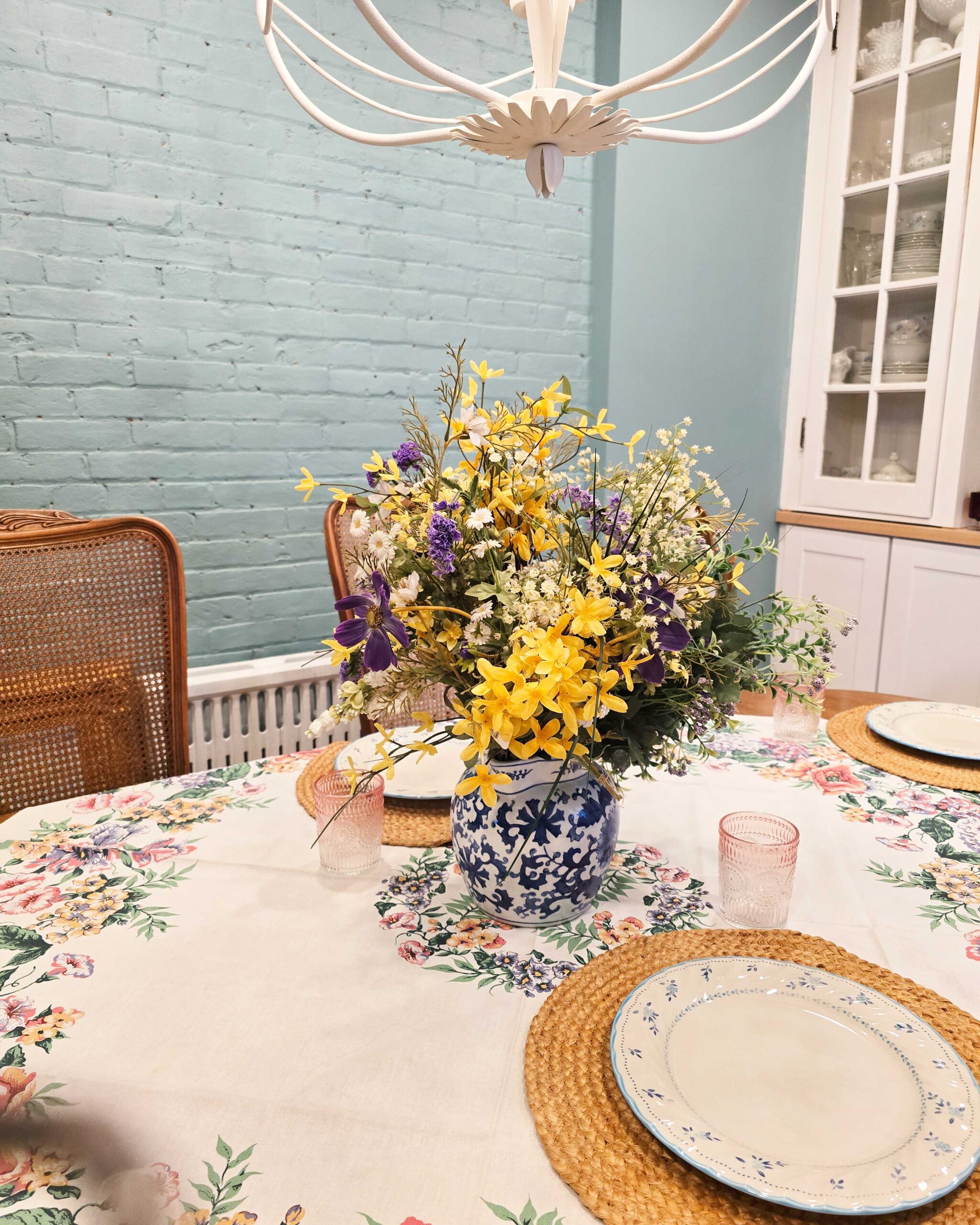 5 Simple Ways to Bring Spring Indoors